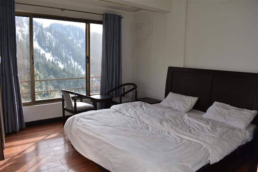Hotel Royal Inn Murree Eksteriør bilde