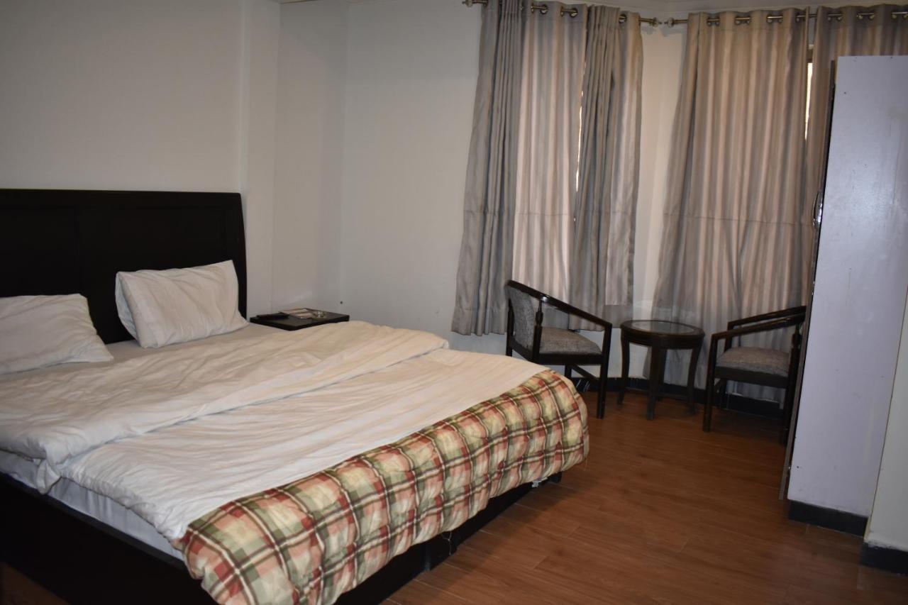 Hotel Royal Inn Murree Eksteriør bilde